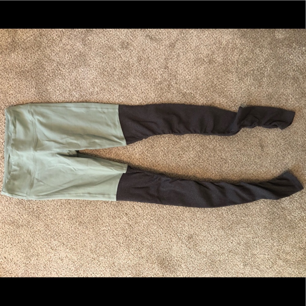 Alo Yoga legging size XS